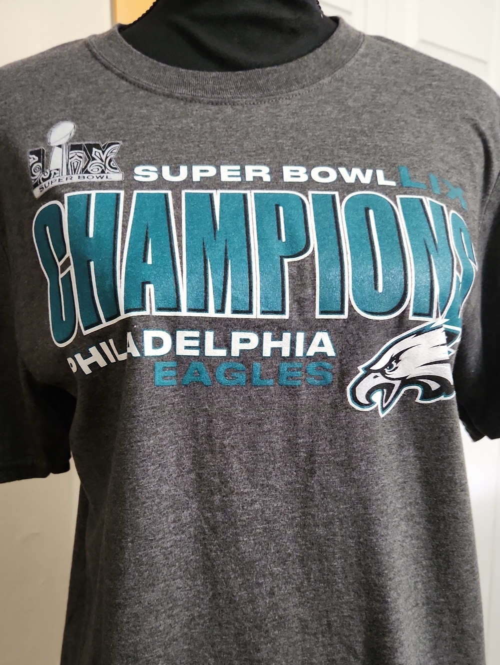 Fanatics Gray Philadelphia Eagles Super Bowl Champions Tee with Teal Graphics